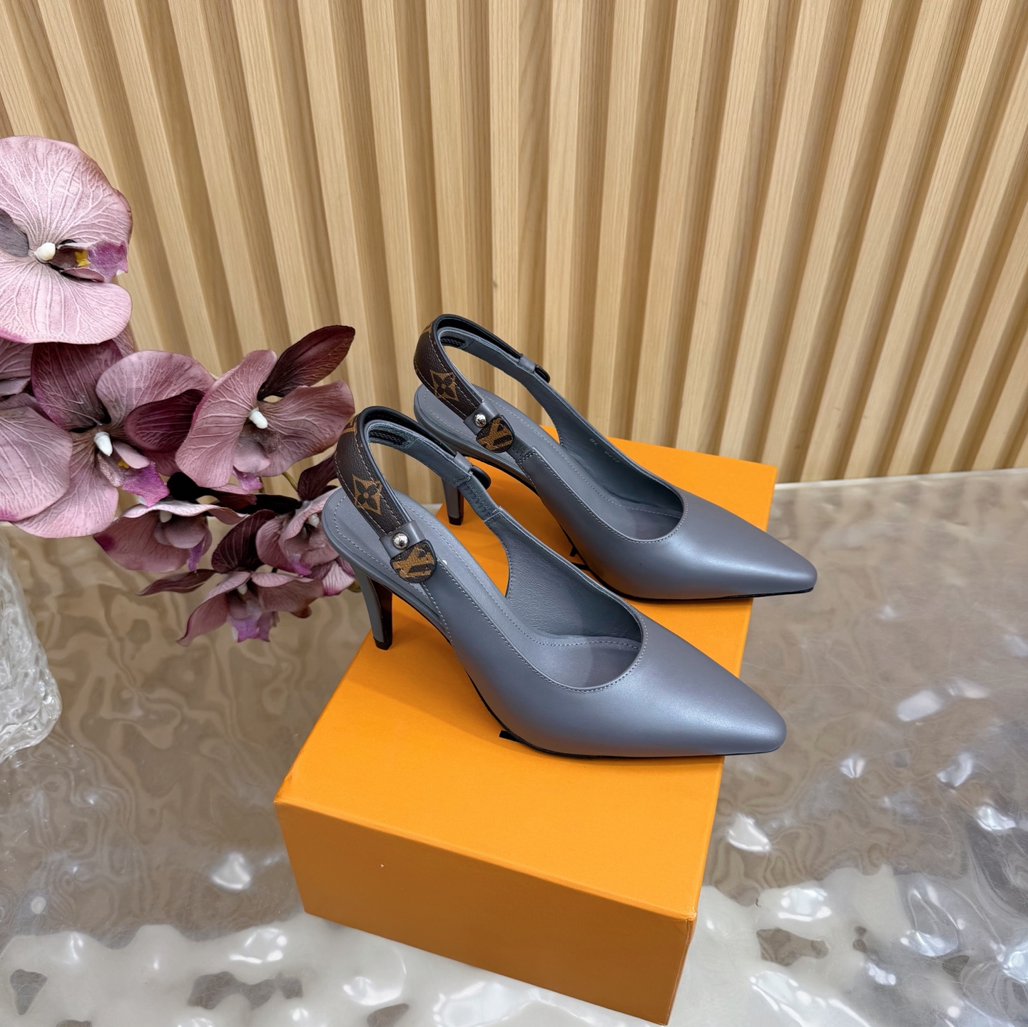 Women's high heels
